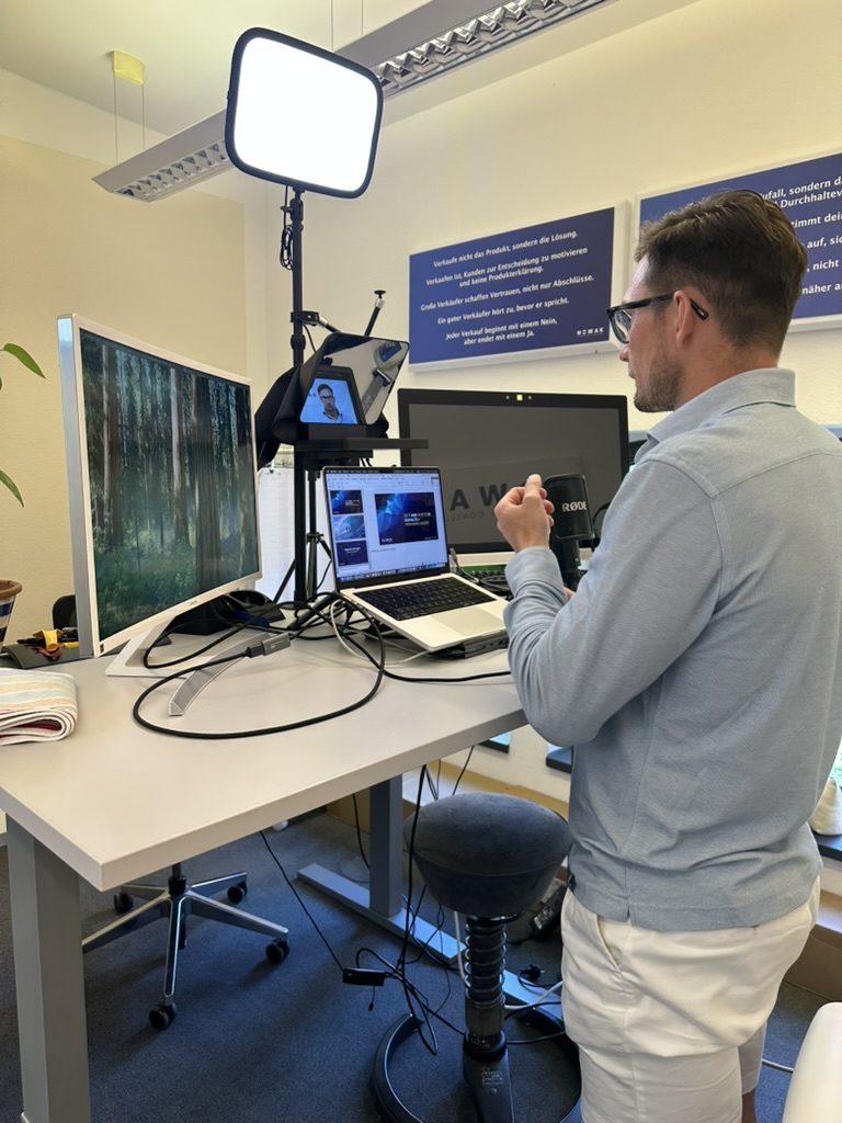 Falko Nowak, Verhandlungsführer, im Live-Studio in Potsdam