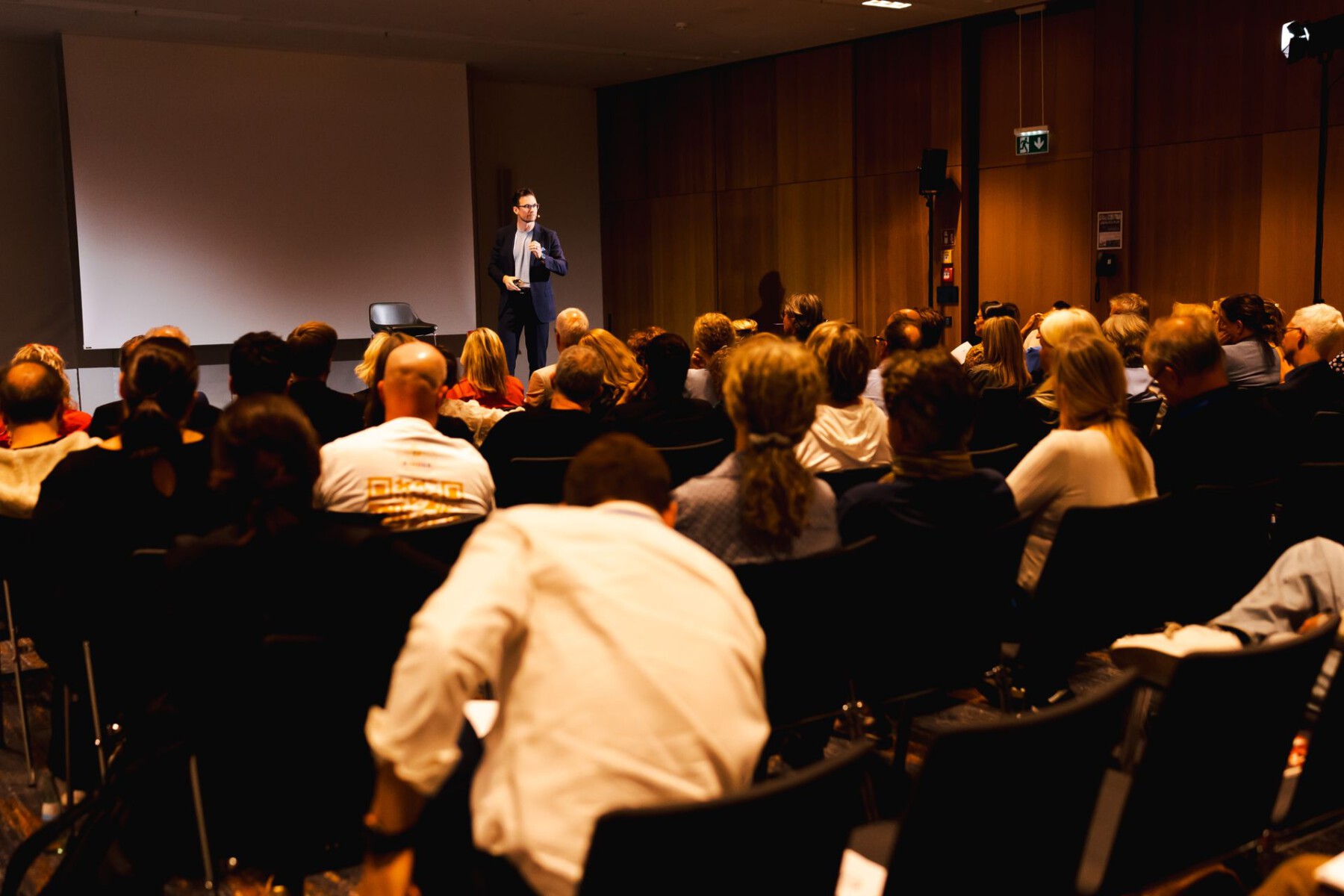 Keynote Wenn der Markt härter wird – Vortrag vor Publikum